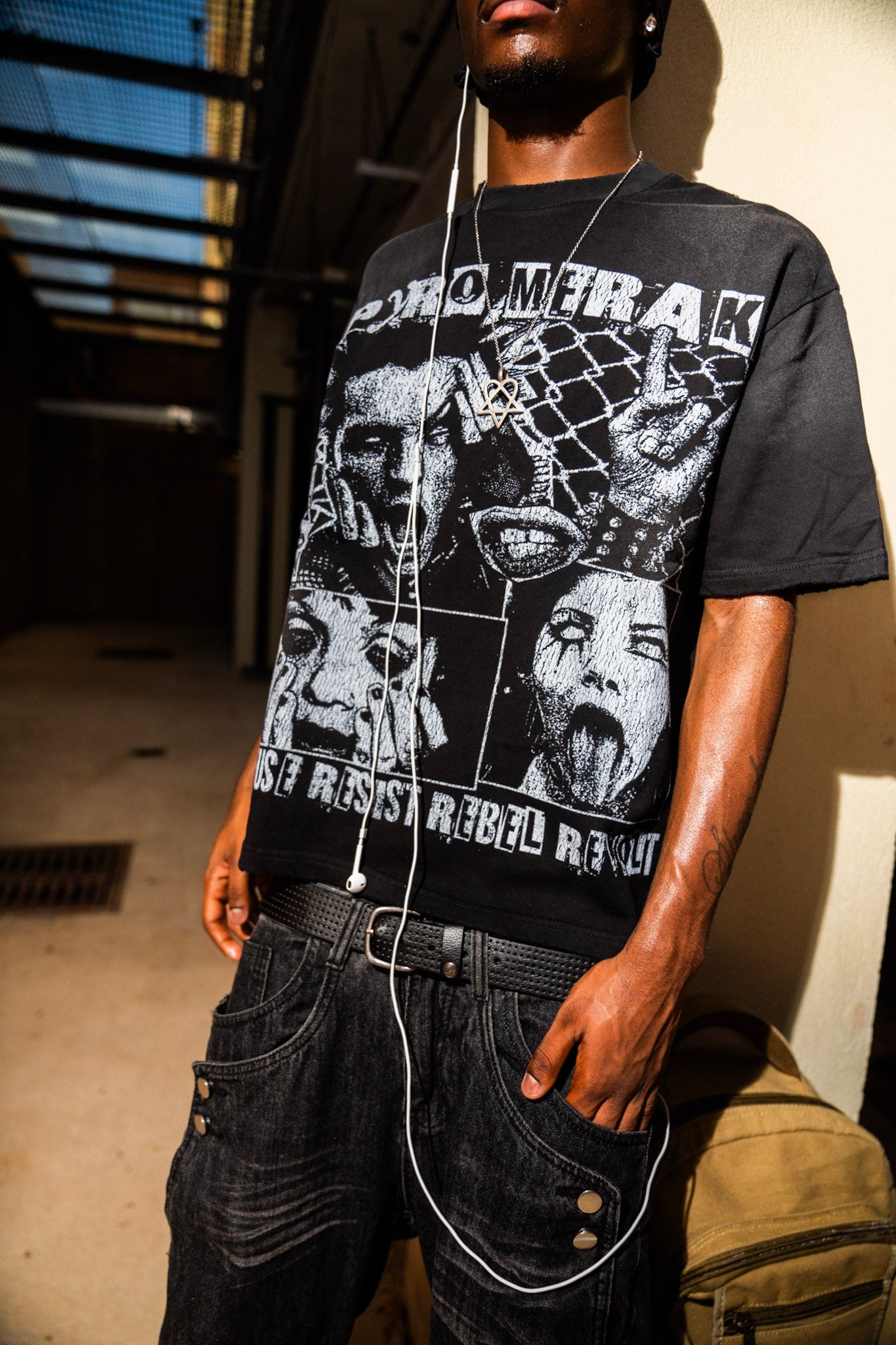 ROCK Tee Black